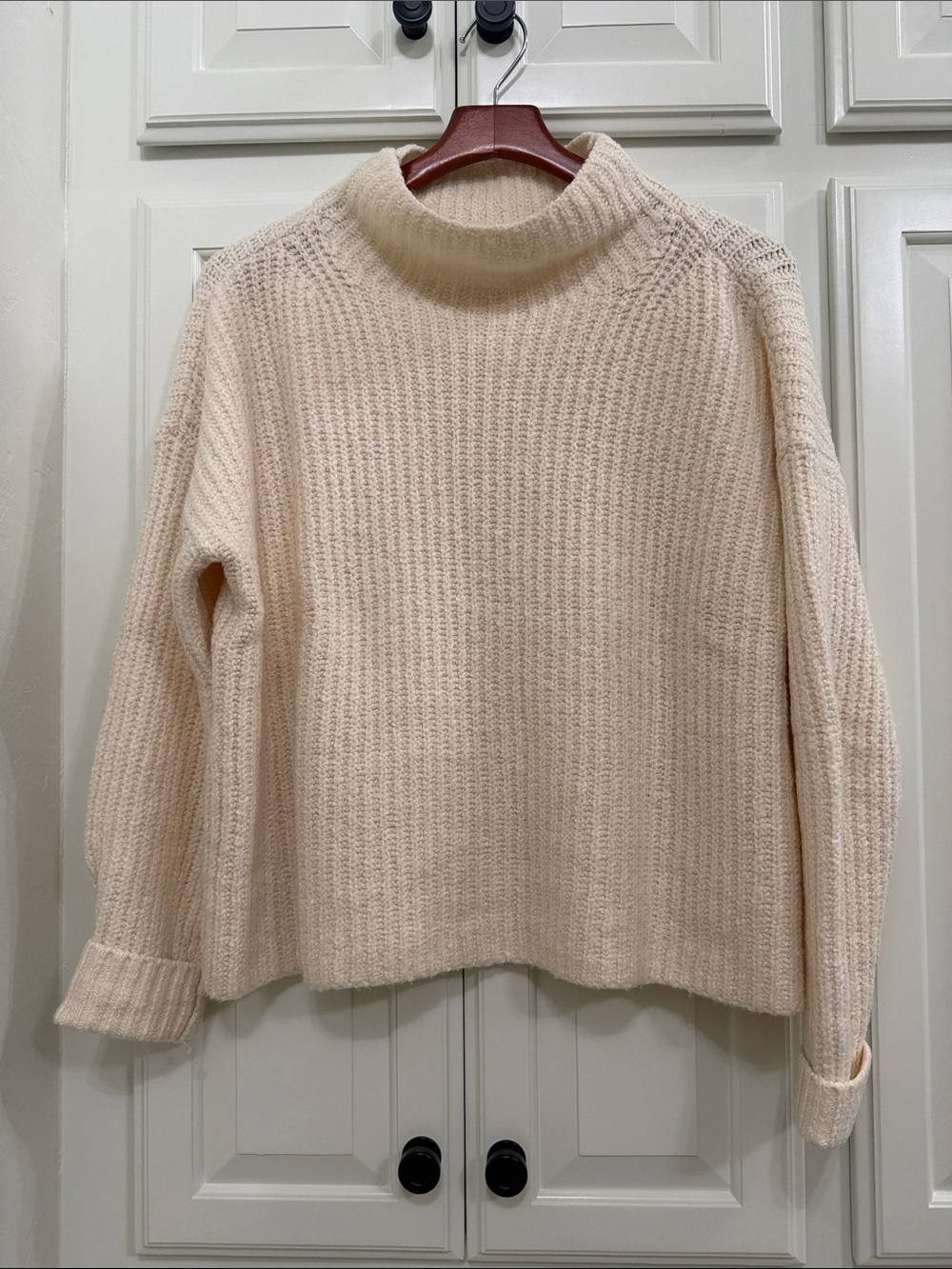 Anthropologie Cream Ribbed Sweater